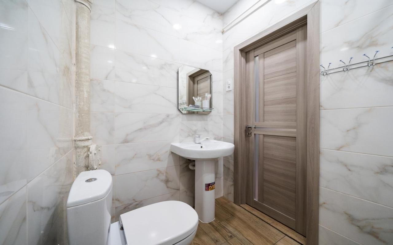 Apartment In The Heart Of Chernigov Kültér fotó