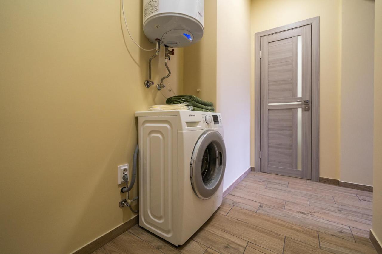 Apartment In The Heart Of Chernigov Kültér fotó